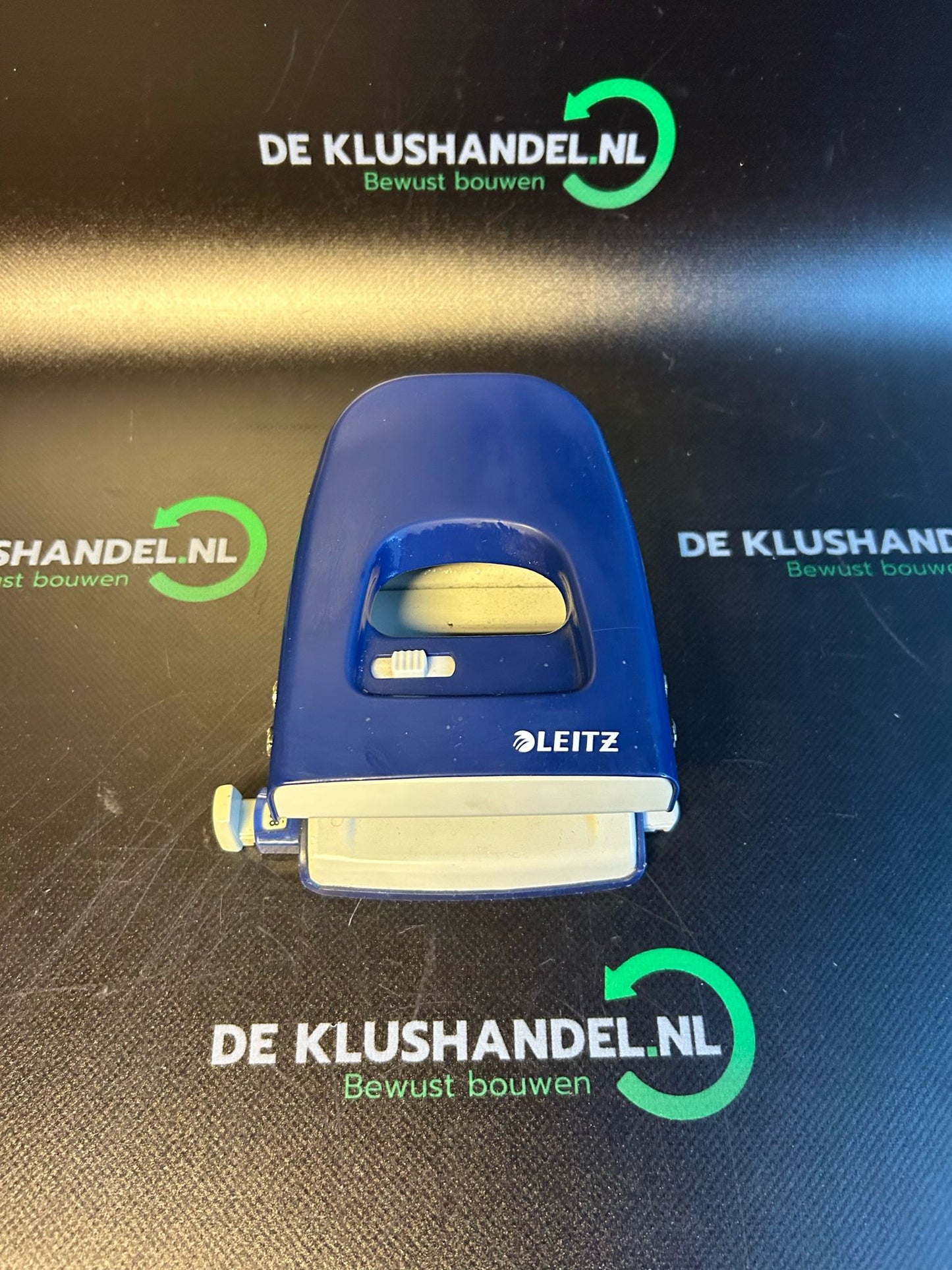 Leitz hole punch blue 100mm